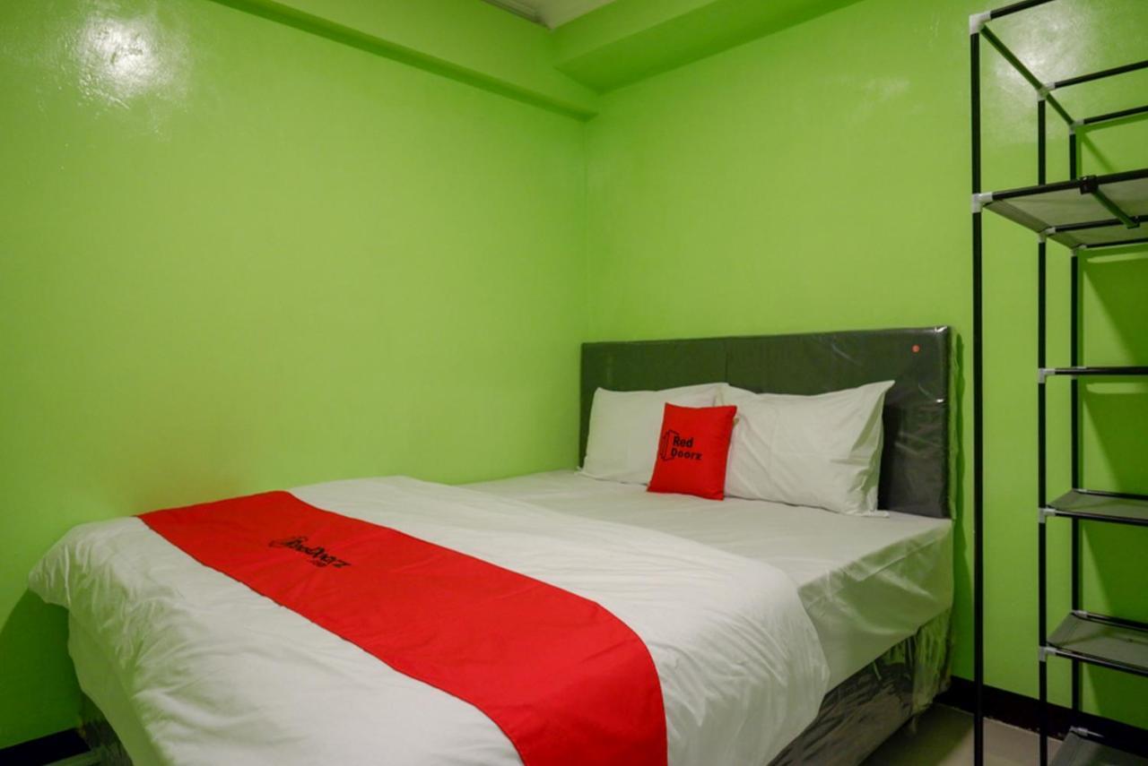 Reddoorz @ Jalan Gatot Subroto Semarang Hotel Ngoại thất bức ảnh