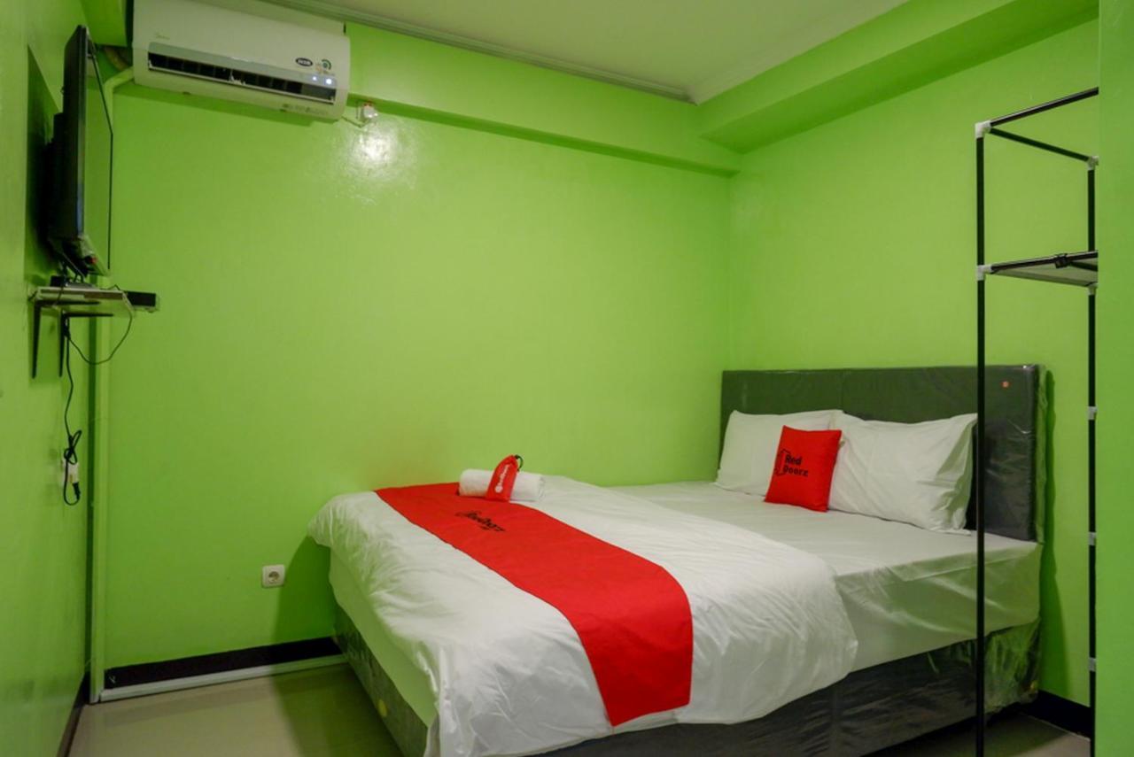 Reddoorz @ Jalan Gatot Subroto Semarang Hotel Ngoại thất bức ảnh