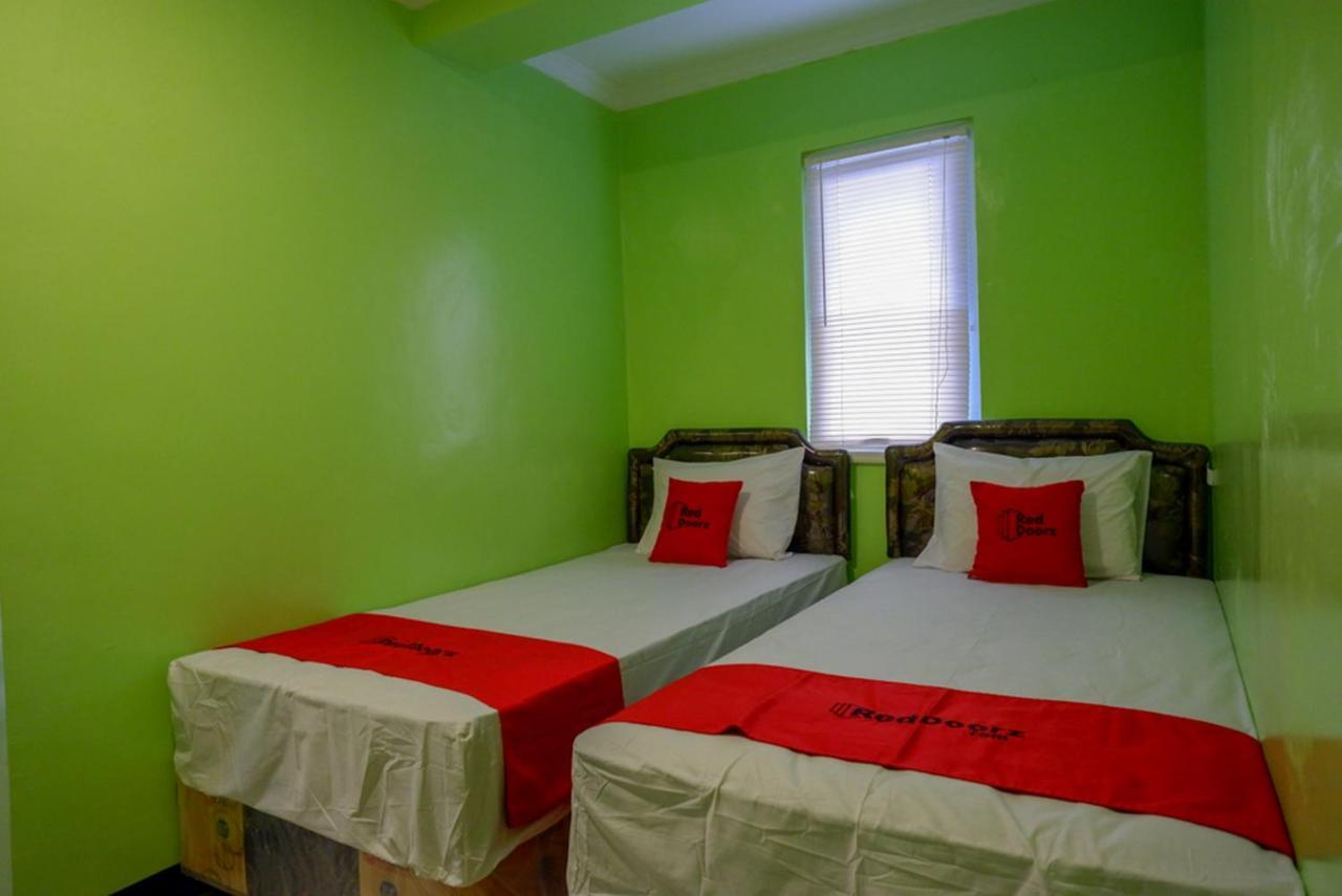 Reddoorz @ Jalan Gatot Subroto Semarang Hotel Ngoại thất bức ảnh