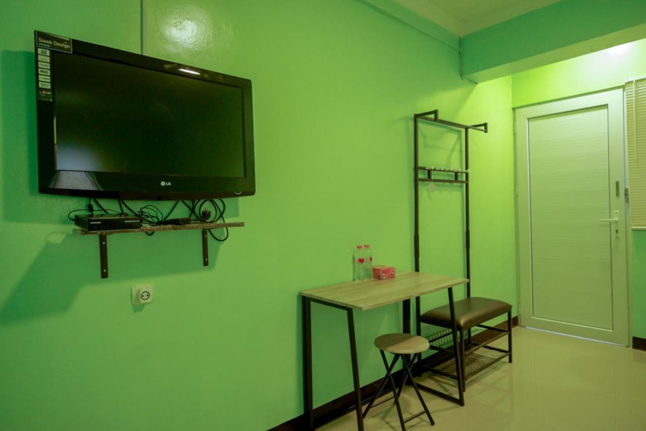 Reddoorz @ Jalan Gatot Subroto Semarang Hotel Ngoại thất bức ảnh