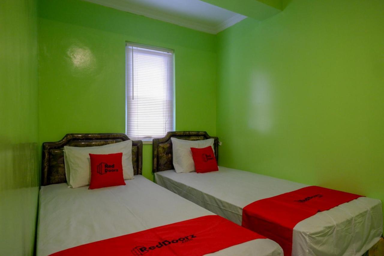 Reddoorz @ Jalan Gatot Subroto Semarang Hotel Ngoại thất bức ảnh
