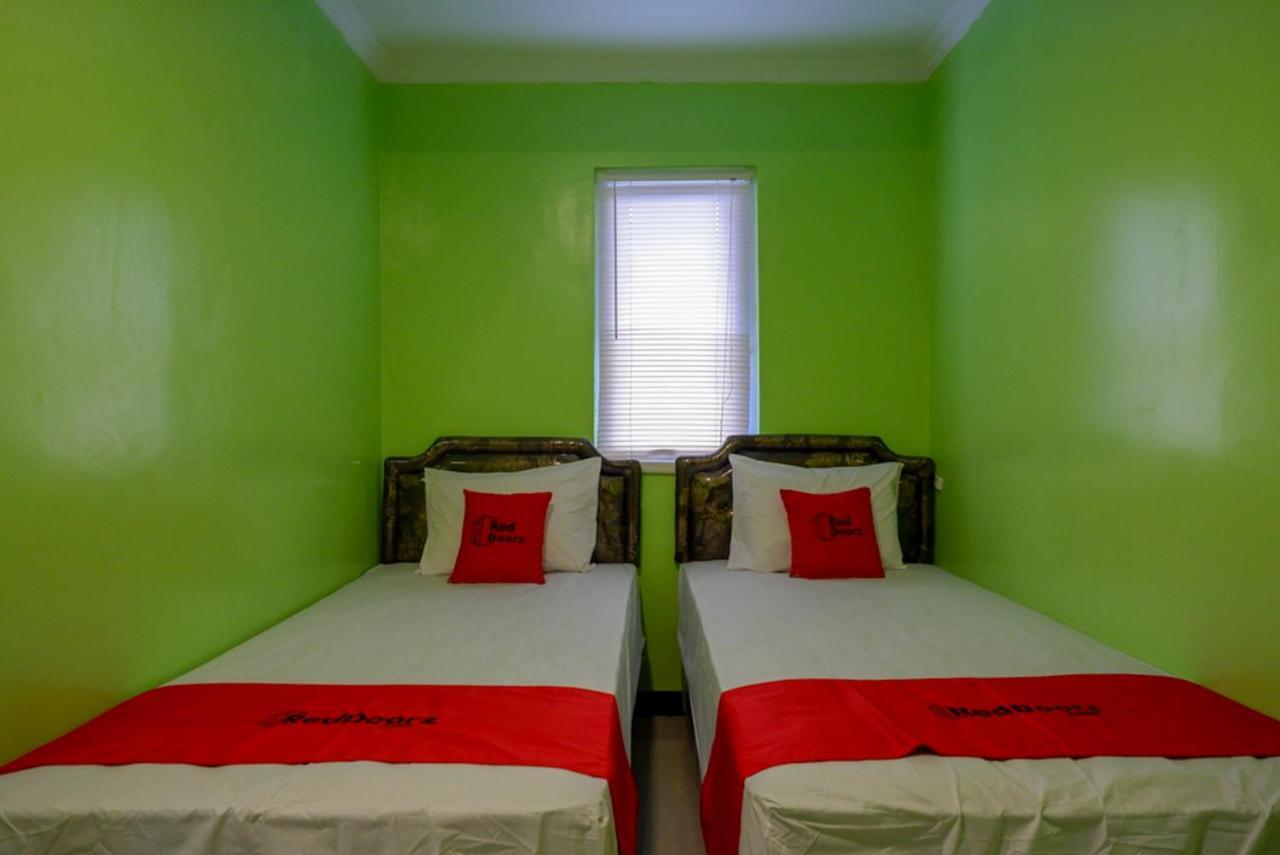 Reddoorz @ Jalan Gatot Subroto Semarang Hotel Ngoại thất bức ảnh