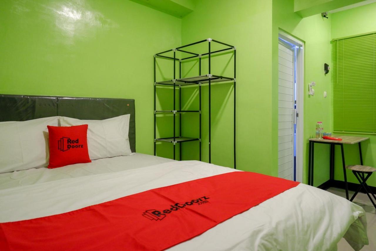 Reddoorz @ Jalan Gatot Subroto Semarang Hotel Ngoại thất bức ảnh
